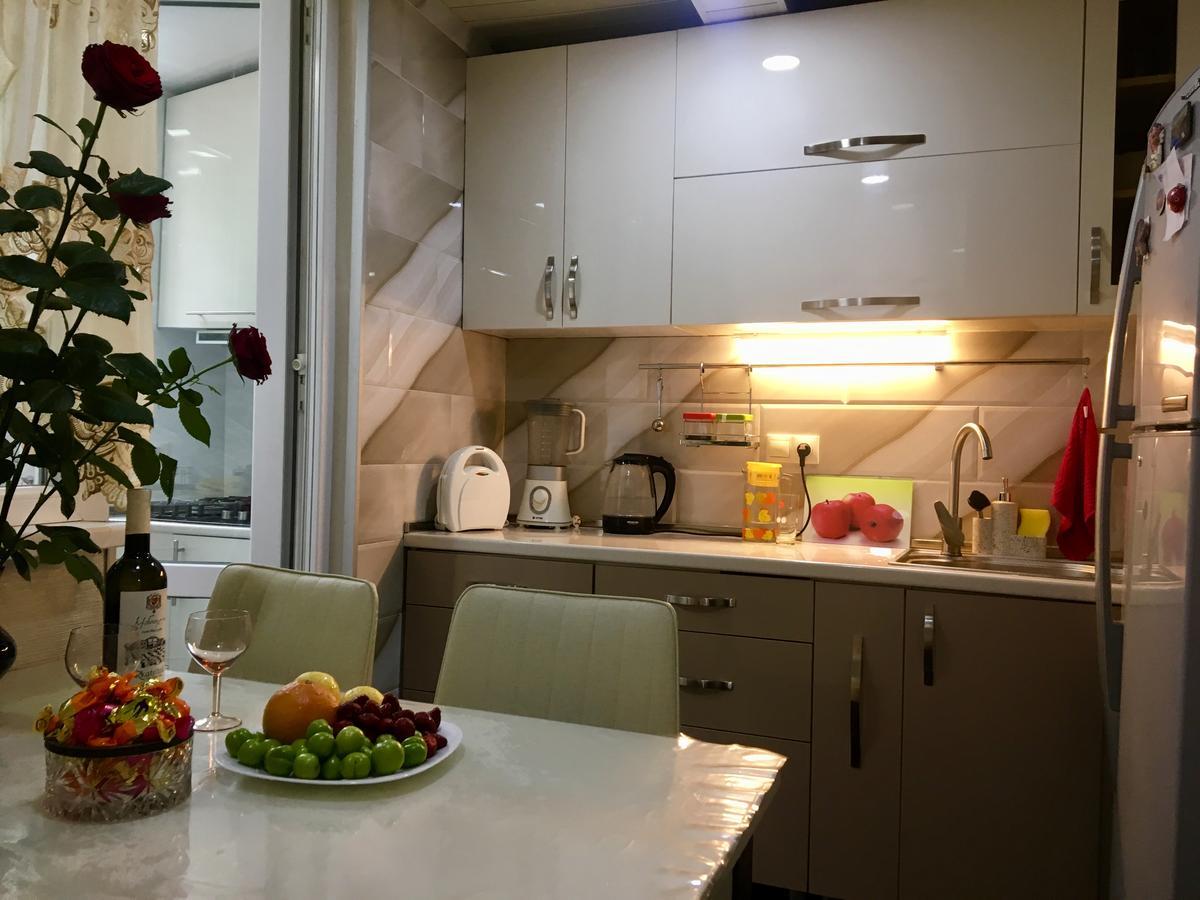 Appartamento Newly Renovated House Tbilisi Esterno foto