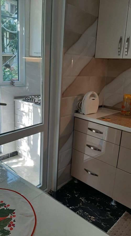 Appartamento Newly Renovated House Tbilisi Esterno foto